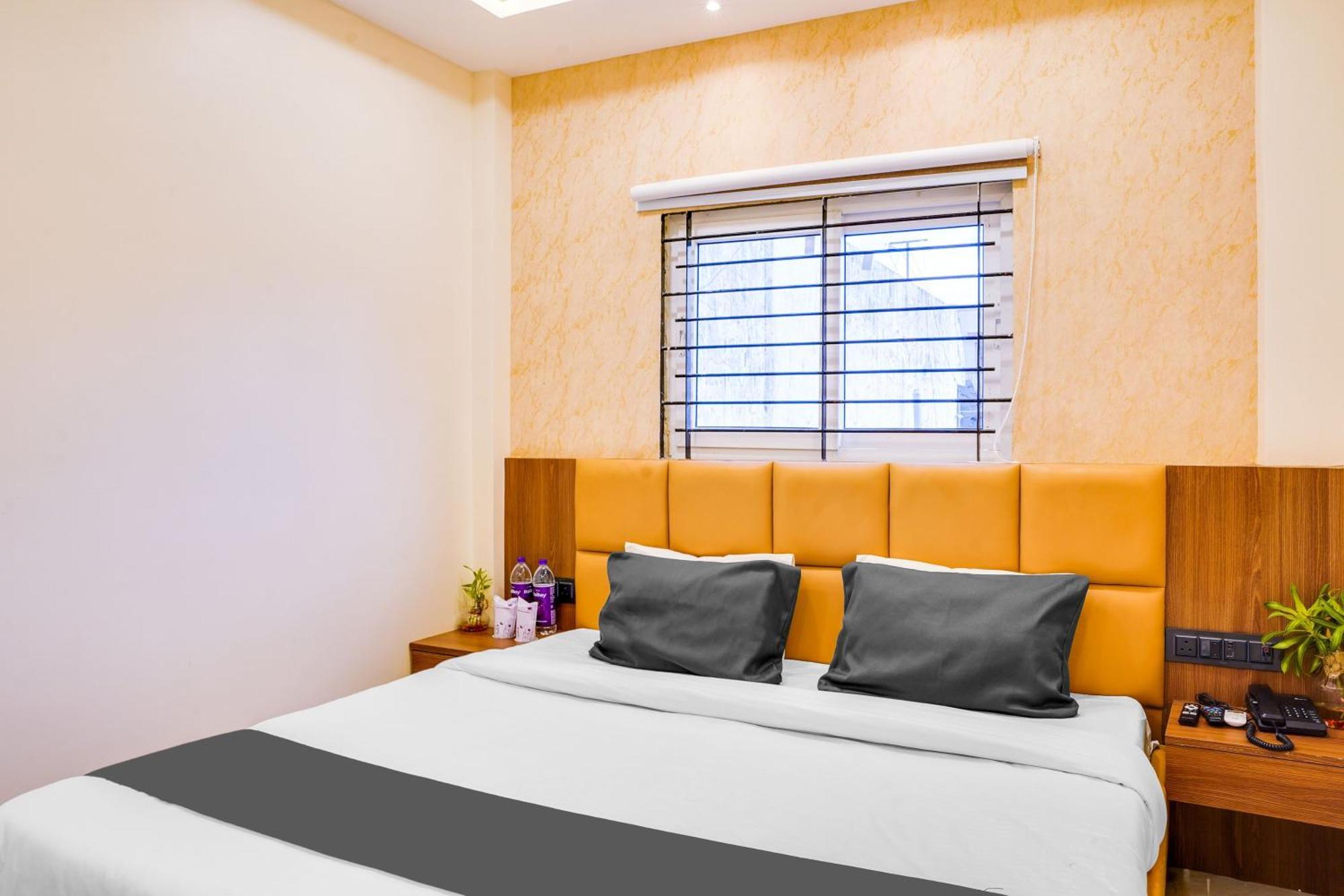 Hotel O Anjaney Palace Бопал Екстериор снимка