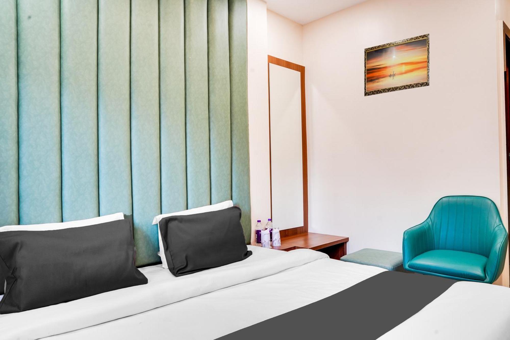 Hotel O Anjaney Palace Бопал Екстериор снимка