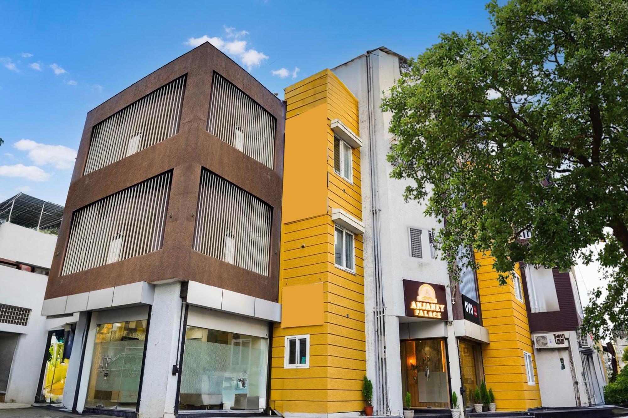 Hotel O Anjaney Palace Бопал Екстериор снимка