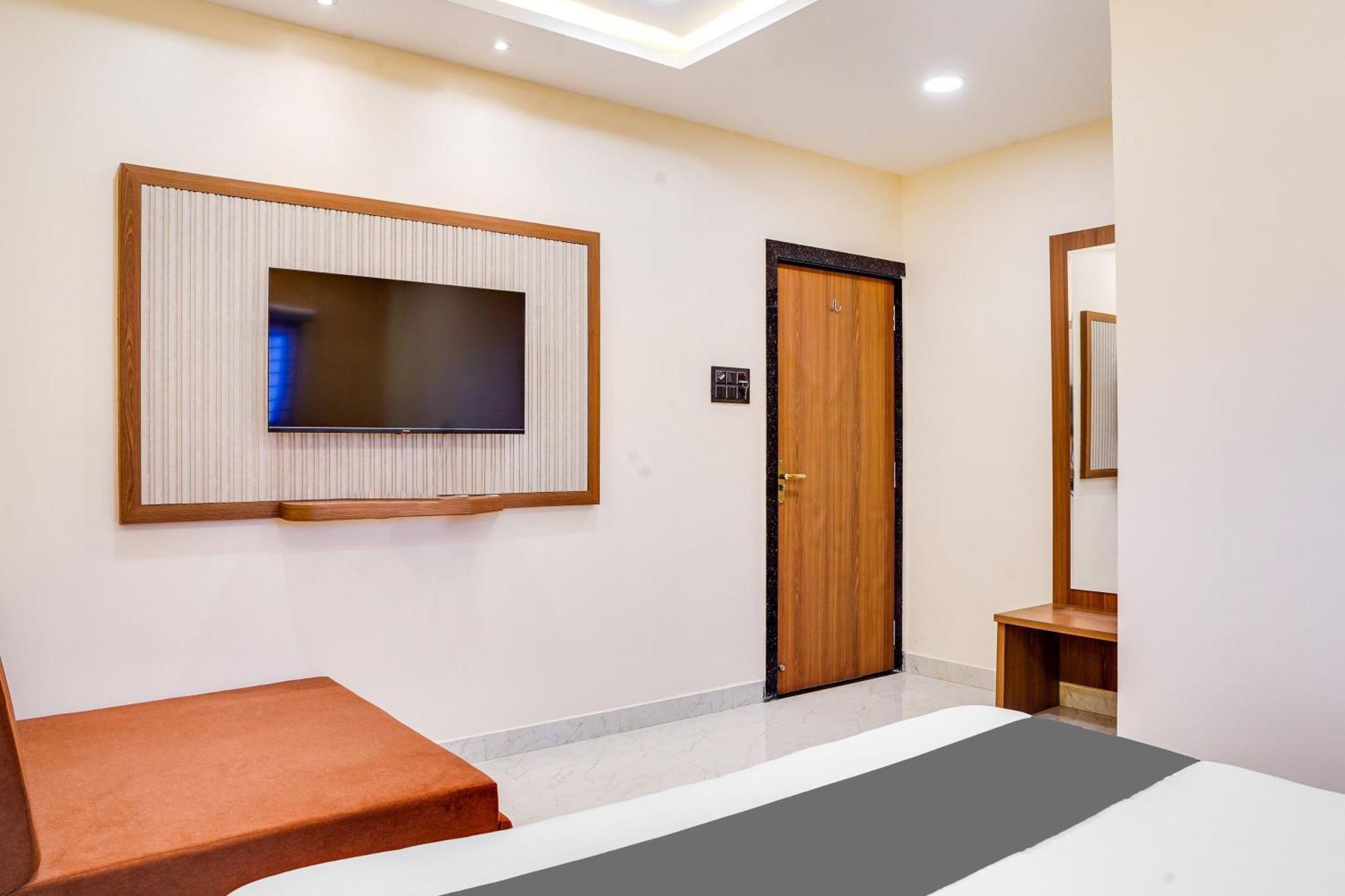 Hotel O Anjaney Palace Бопал Екстериор снимка